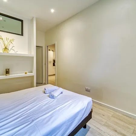 Le Centre 1, Logement Decore Avec Gout Et Moderne Dans L'hypercentre De Boulevard Agutte Sembat, Entierement Equipe Et Amenage Pour Accueillir Confortablement 4 Personnes Апартаменты *